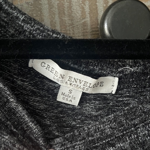 Asymmetrical Women's Black Heathered Long Sleeve Top size small - Picture 3 of 3